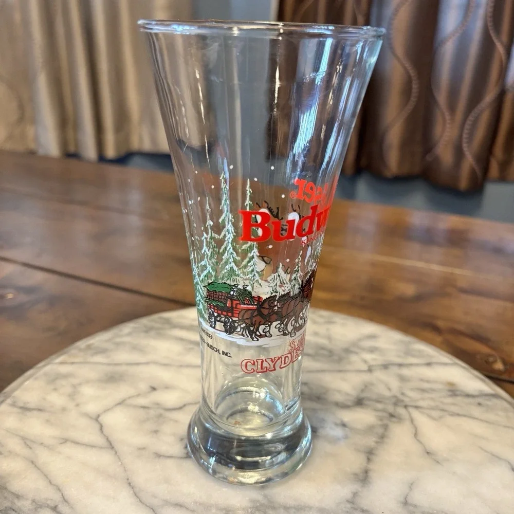 VTG 1992  Budweiser Collectible Tall Flute Pilsner Beer Glass Clydesdale Holiday